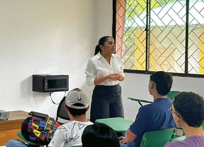 Jornada de socialización y capacitación monitores académicos y administrativos